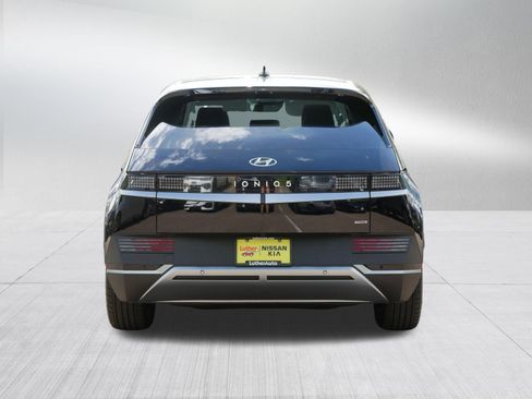 Used 2023 Hyundai Ioniq 5 SEL AWD/4WD image 6