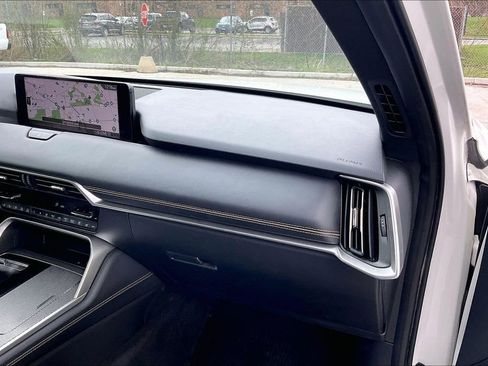 Certified 2024 MAZDA CX-90 3.3 Turbo w/ Premium Plus Pkg image 16