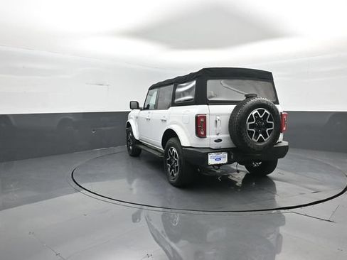 Used 2022 Ford Bronco Outer Banks AWD/4WD image 5