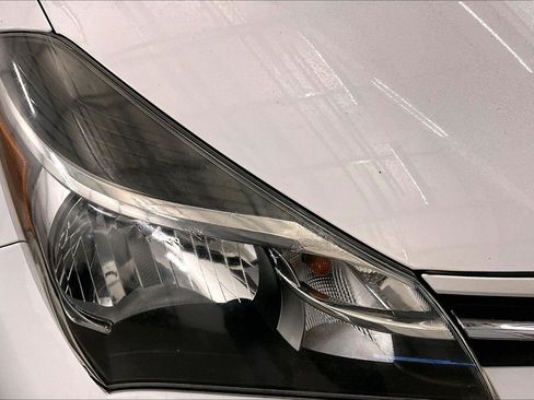 Used 2016 Toyota Yaris LE image 27