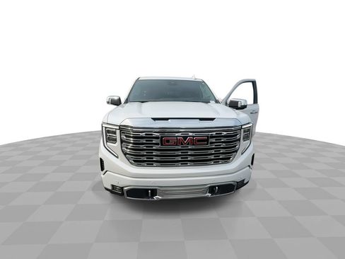 Certified 2025 GMC Sierra 1500 Denali w/ Denali Reserve Package AWD/4WD image 3