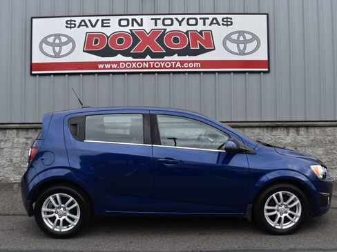 Used 2013 Chevrolet Sonic LT w/ Wheels and Fog Lamp Package FWD image 8