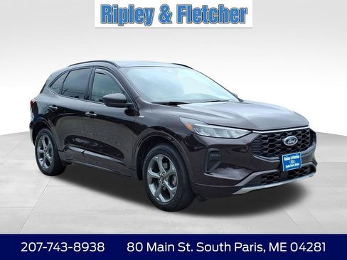 Used 2023 Ford Escape ST-Line w/ Tech Pack #1 AWD/4WD image 3