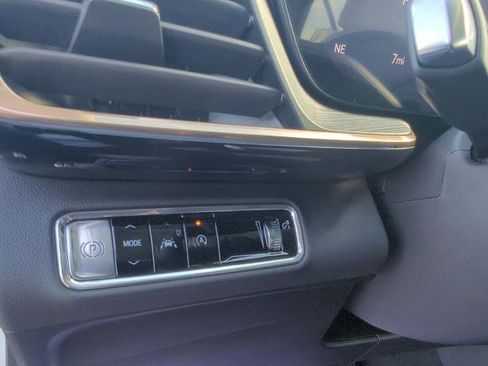 New 2025 Buick Envision Avenir image 35