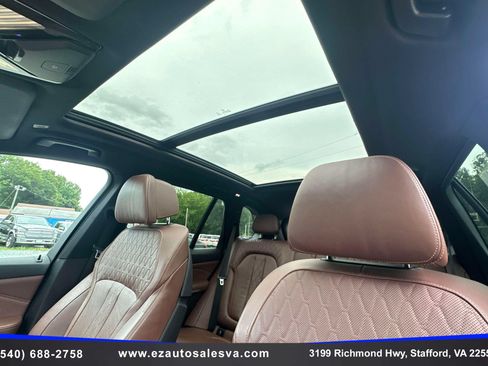 Used 2019 BMW X5 xDrive50i w/ M Sport Package AWD/4WD image 37