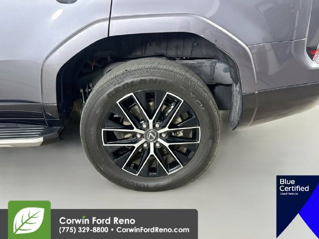 Used 2024 Lexus GX 550 w/ Accessory Package (2T) AWD/4WD image 36