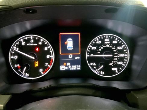 Used 2024 Subaru Crosstrek 2.0i Premium AWD/4WD image 26