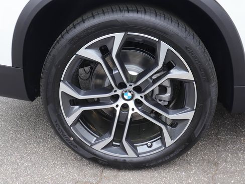 New 2026 BMW X5 xDrive40i w/ Climate Comfort Package AWD/4WD image 50