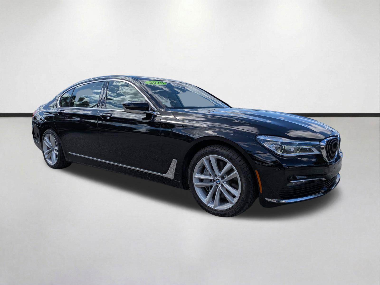 Used 2018 BMW 750i xDrive AWD/4WD image 2