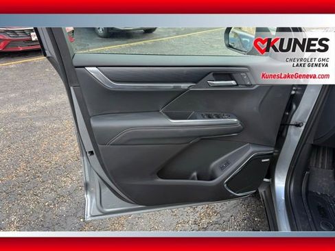 New 2026 GMC Acadia Elevation w/ Elevation Premium Package image 15