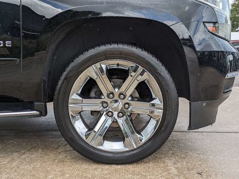 Used 2020 Chevrolet Tahoe Premier AWD/4WD image 11