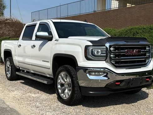 Used 2018 GMC Sierra 1500 SLT image 3