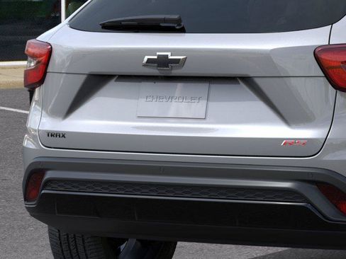 New 2026 Chevrolet Trax RS w/ Sunroof Package FWD image 14