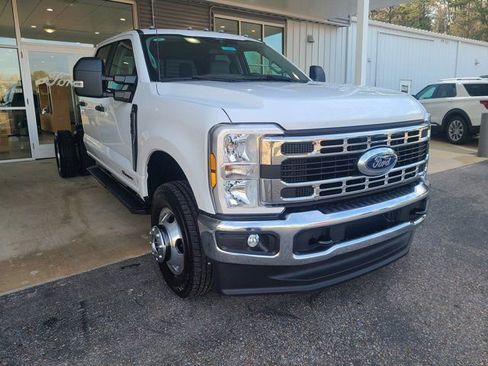 New 2026 Ford F350 XL w/ XL Chrome Package AWD/4WD image 2