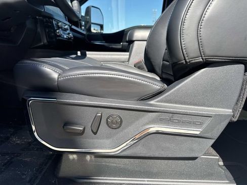 Used 2025 Ford F350 Platinum image 13