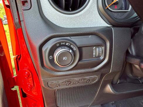 New 2025 Jeep Wrangler Sport S AWD/4WD image 33