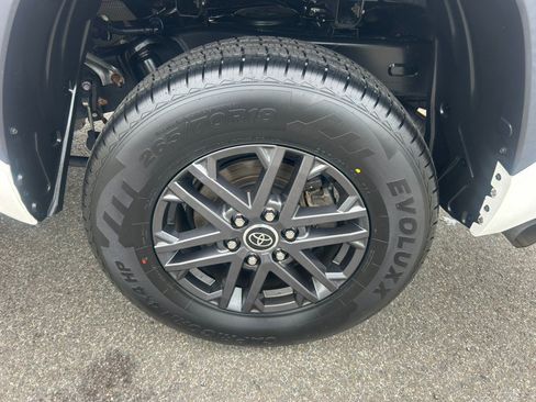 Used 2023 Toyota Tundra SR5 w/ SR5 Convenience Package AWD/4WD image 13