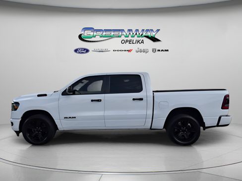 Used 2023 RAM 1500 Big Horn AWD/4WD image 3
