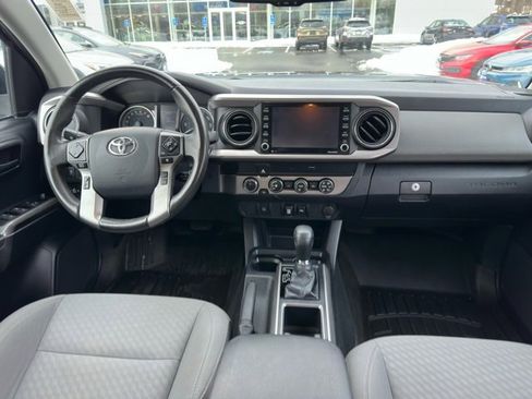 Used 2020 Toyota Tacoma SR5 image 22