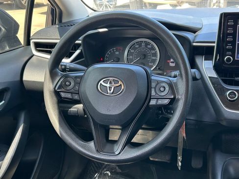 Used 2020 Toyota Corolla LE FWD image 33