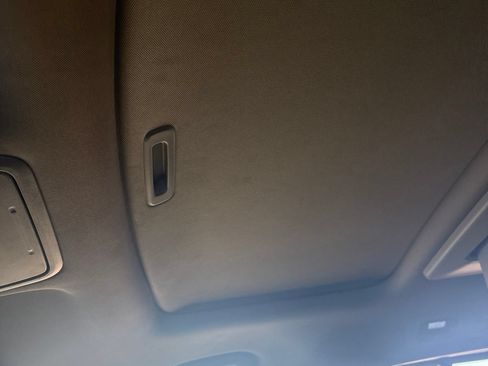 Used 2015 Honda Odyssey Touring image 4