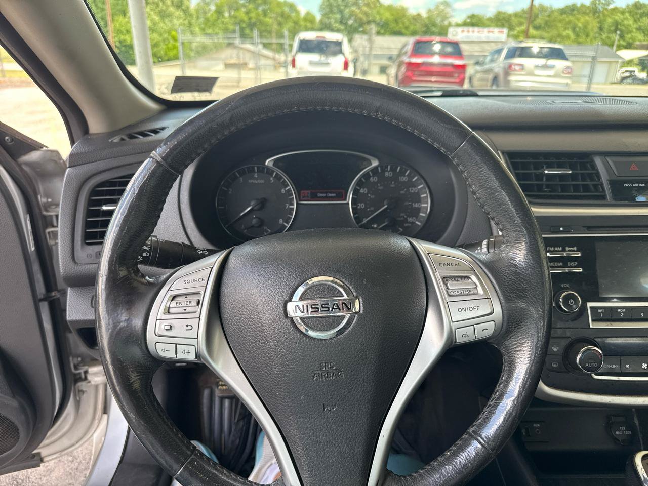 Used 2016 Nissan Altima 2.5 SL w/ Moonroof Package FWD image 4