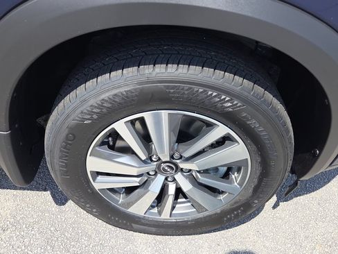 New 2026 Nissan Pathfinder SL FWD image 14
