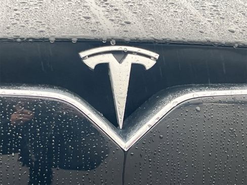 Used 2021 Tesla Model X Long Range image 13