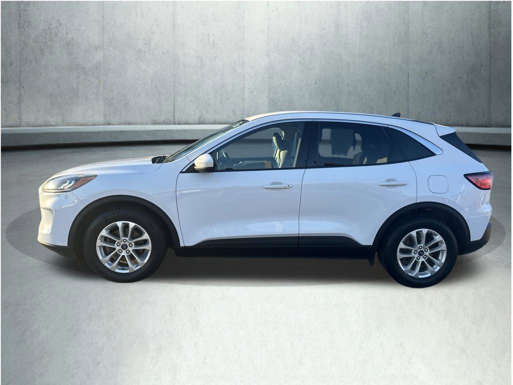 Used 2020 Ford Escape SE FWD image 2