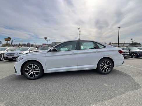 New 2025 Volkswagen Jetta Sport image 5