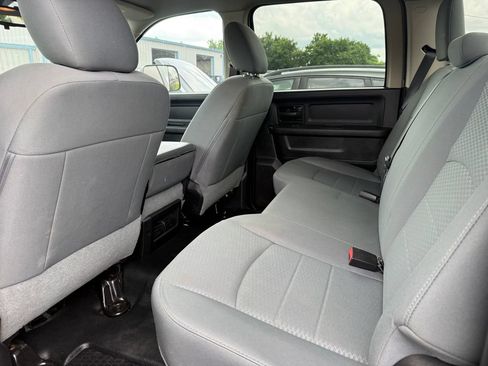 Used 2016 RAM 2500 Tradesman w/ Chrome Appearance Group AWD/4WD image 11