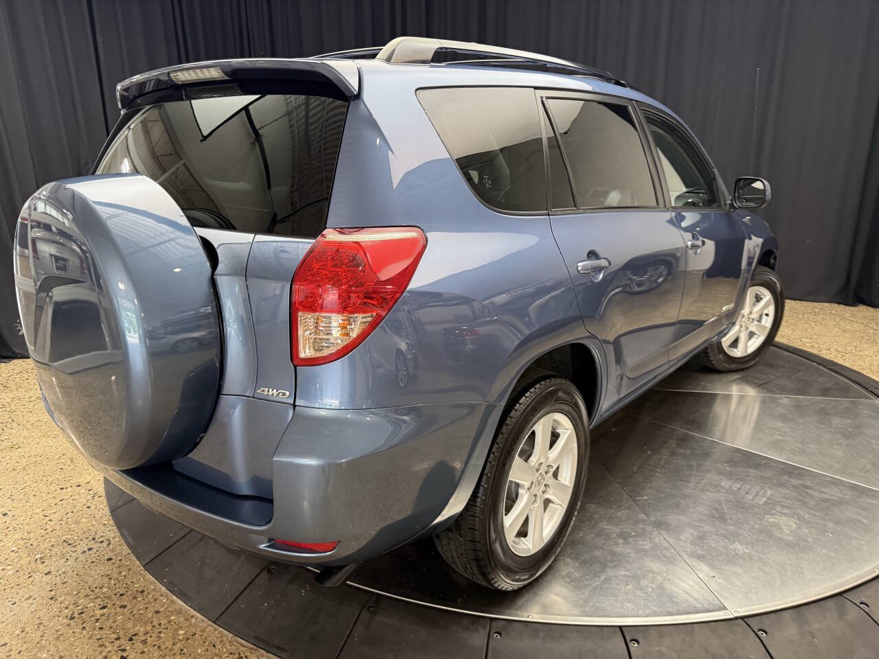 Used 2008 Toyota RAV4 Limited AWD/4WD image 10