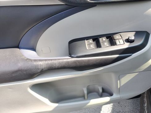 Used 2017 Toyota Highlander XLE AWD/4WD image 20