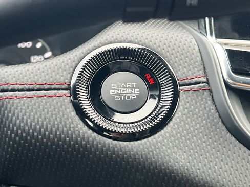 Used 2024 Jeep Compass Trailhawk image 33