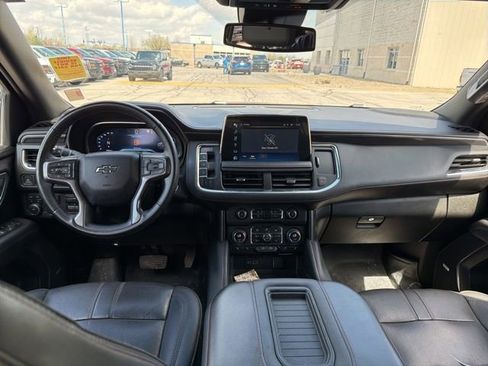 Used 2023 Chevrolet Suburban RST w/ Sport Performance Package image 20