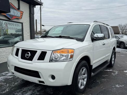 Used 2011 Nissan Armada SV image 1