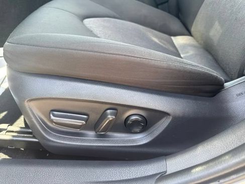 Used 2020 Toyota Camry LE FWD image 14