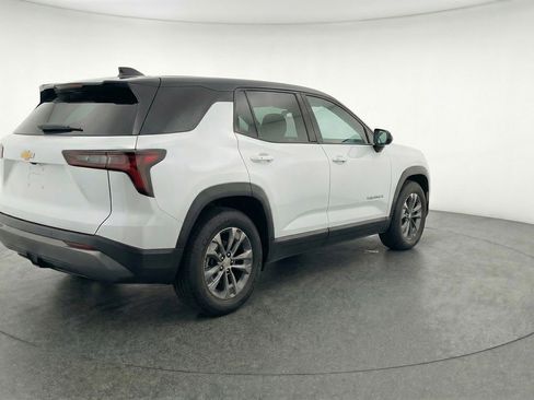 Used 2025 Chevrolet Equinox LT image 9