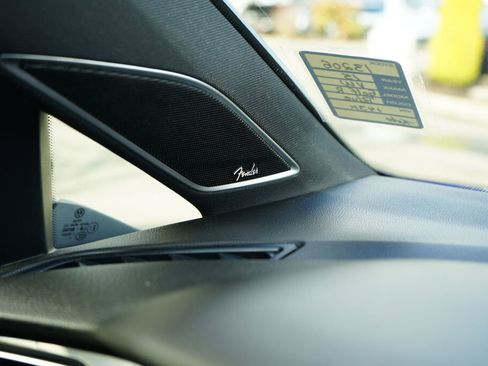 Used 2015 Volkswagen Golf R 4-Door image 22