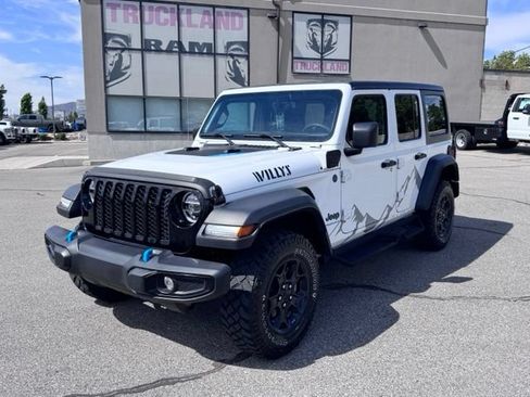 Used 2023 Jeep Wrangler Unlimited w/ Cold Weather Group AWD/4WD image 11