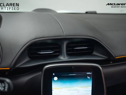 Used 2023 McLaren Artura Base image 30