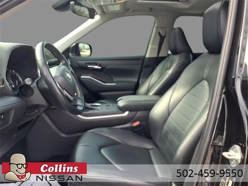 Used 2023 Toyota Highlander XLE image 20