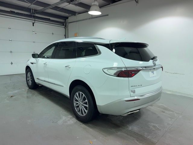 Certified 2023 Buick Enclave Essence FWD image 5