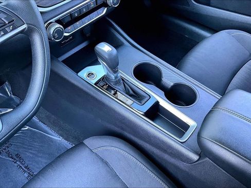 Certified 2025 Nissan Altima 2.5 SV image 17