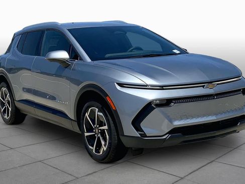 New 2026 Chevrolet Equinox EV LT FWD image 3