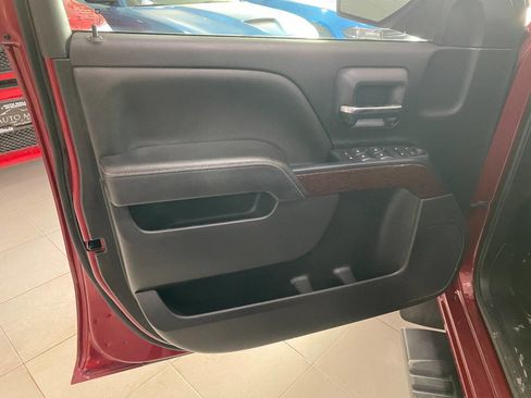 Used 2018 GMC Sierra 1500 SLE w/ SLE Value Package image 17