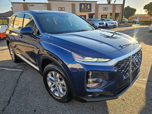 Used 2019 Hyundai Santa Fe SEL image 3