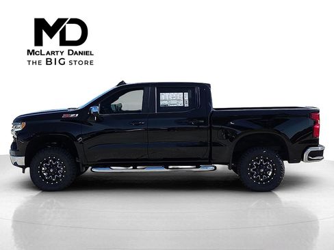 New 2026 Chevrolet Silverado 1500 LT image 3