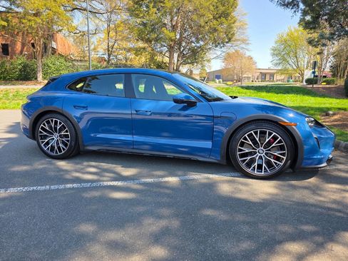 Used 2023 Porsche Taycan 4S AWD/4WD image 94