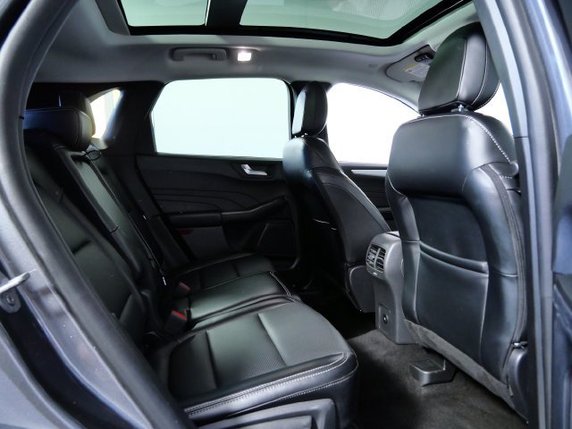 Certified 2025 Ford Escape Platinum AWD/4WD image 13